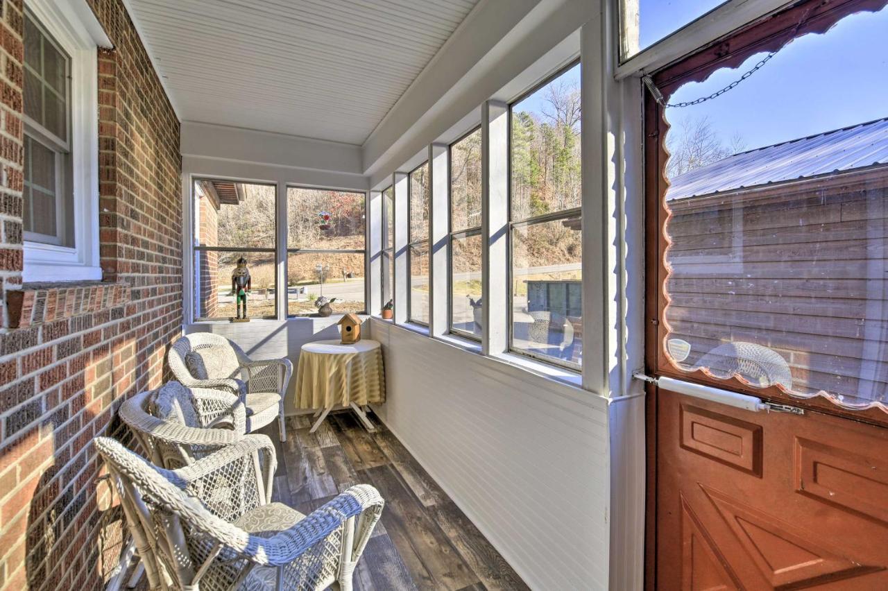 Homeplace With Yard - 10 Mi To Jenny Wiley! Paintsville Bagian luar foto